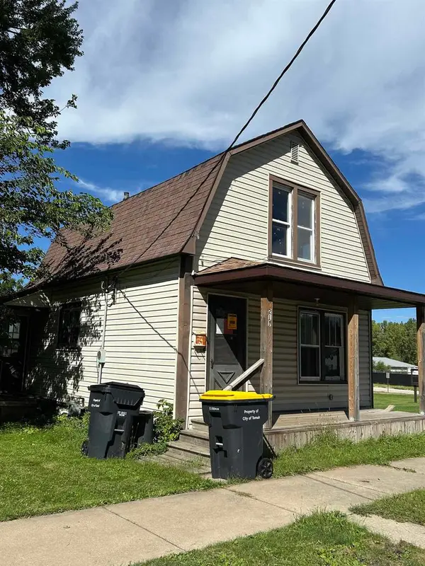 211 Glendale Avenue, Tomah, WI 54660