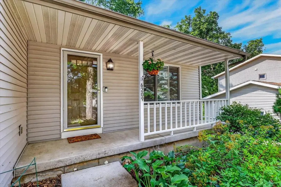 6209 Adobe Way, Madison, WI 53719 - #2
