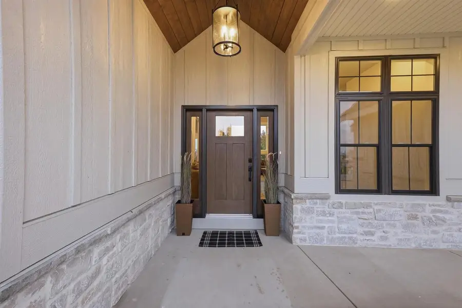 6859 Karolina Way, Sun Prairie, WI 53590 - #2
