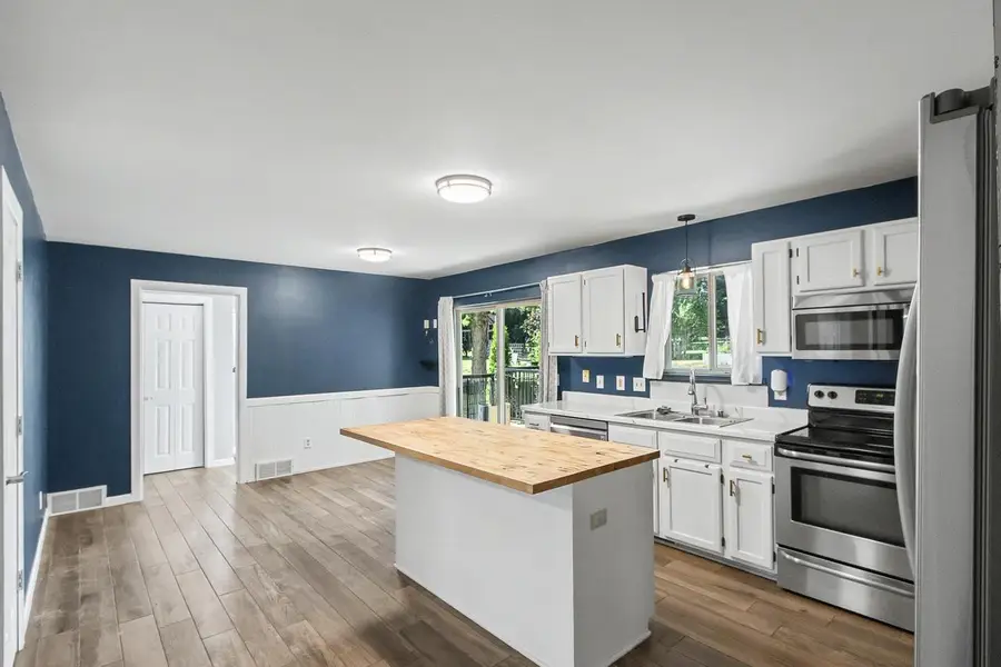 800 Sunnybrook Drive, Deforest, WI 53532 - #3
