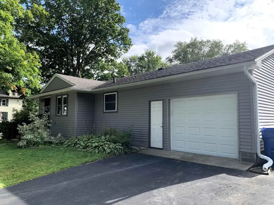 407 W Harrison Street, Columbus, WI 53925 - #3
