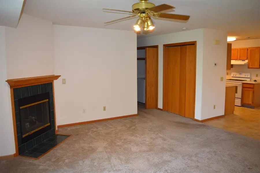 201-207 School Road, Cottage Grove, WI 53527 - #3