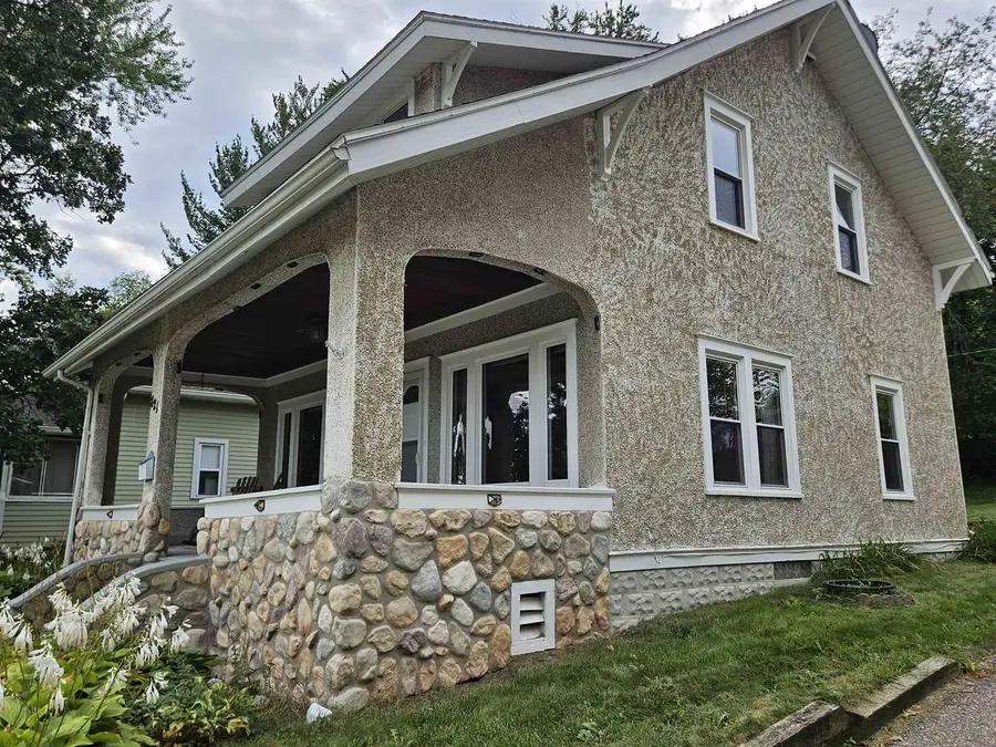 821 Summit Street, Baraboo, WI 53913 - #3