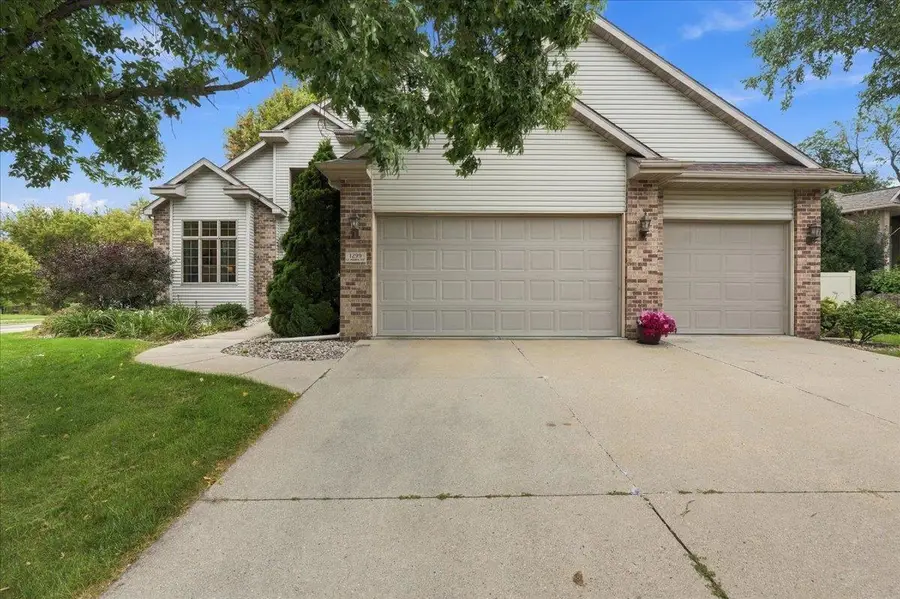 1299 St Patrick Way, Sun Prairie, WI 53590 - #2