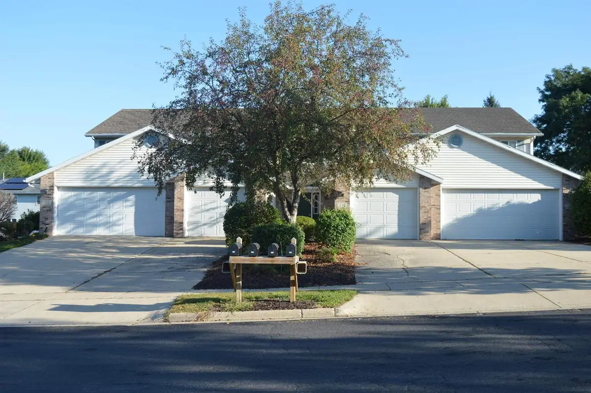209-215 School Road, Cottage Grove, WI 53527 - #1