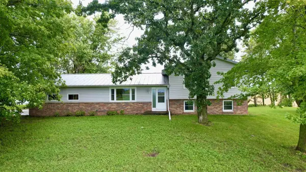 N9592 Yew Road, Beaver Dam, WI 53916
