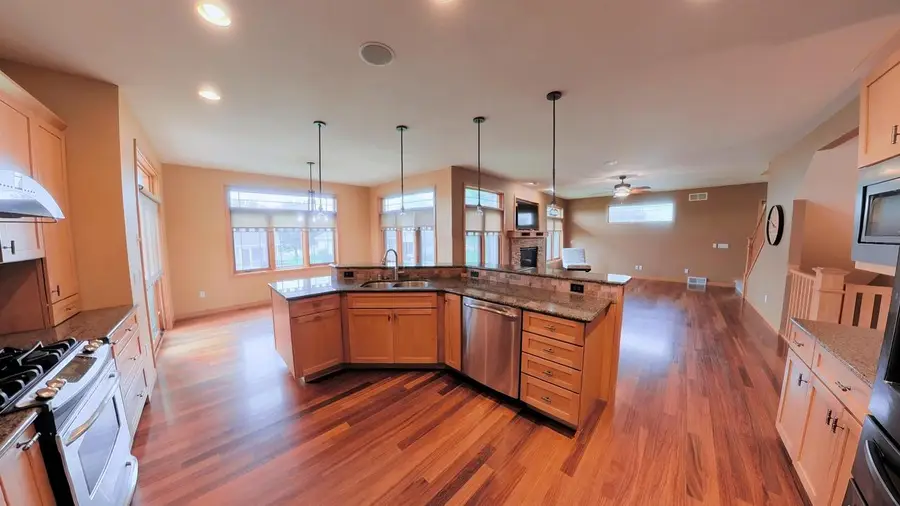 4361 Wren Court, Windsor, WI 53598 - #3