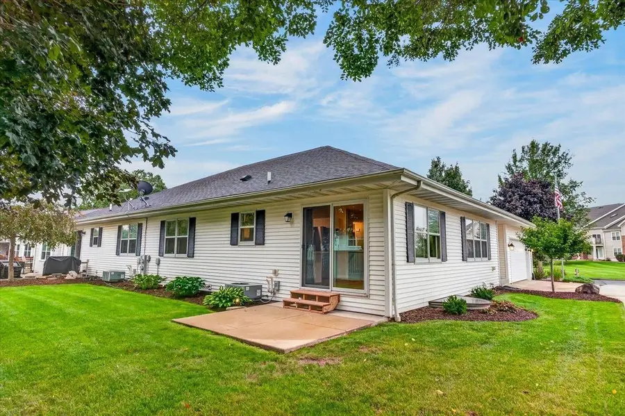 342 Blackberry Lane, Deforest, WI 53532 - #2