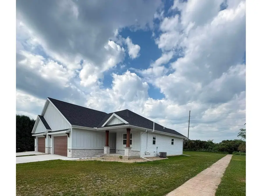 1127 Parkview Street, Cottage Grove, WI 53527 - #2