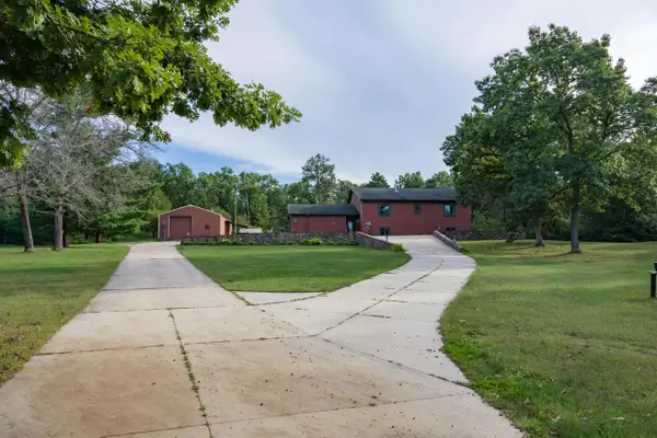 N5839 Woodland Hills Road, New Lisbon, WI 53950