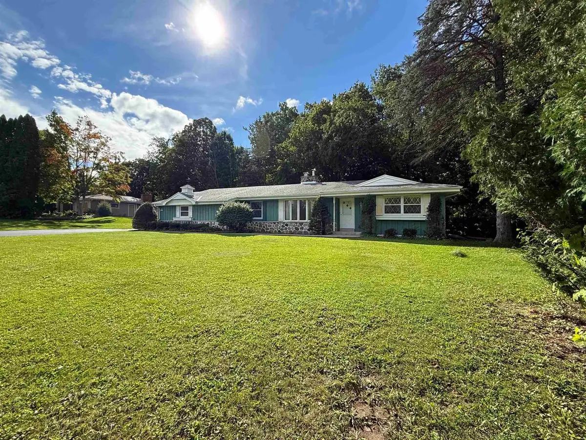N93W25235 Crestwood Drive, Sussex, WI 53089 - #1