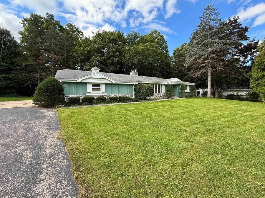 N93W25235 Crestwood Drive, Sussex, WI 53089 - #2