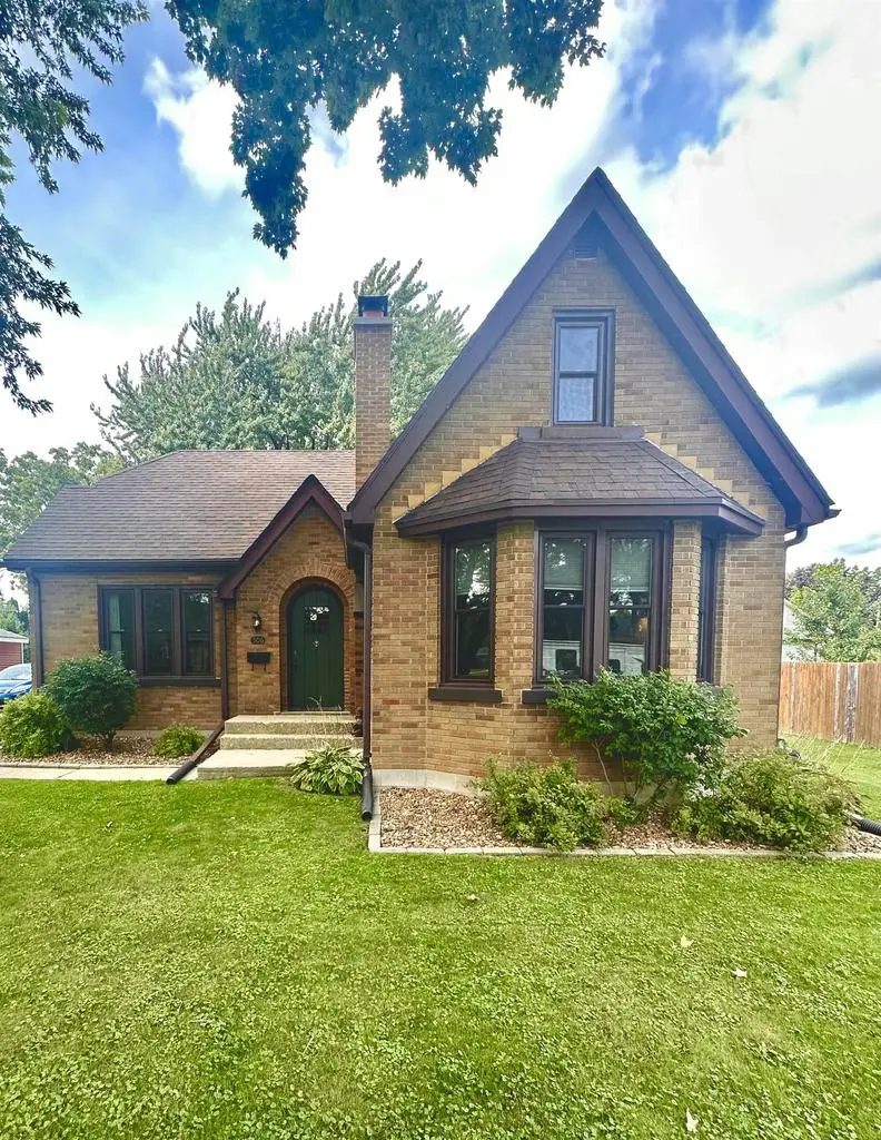 506 N Clark Street, Horicon, WI 53032 - #1