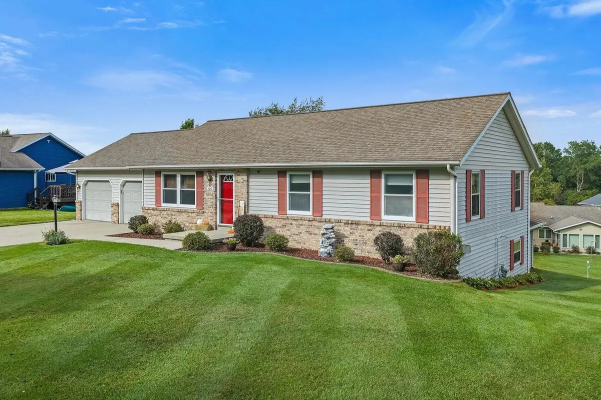 2217 Winfield Drive, Reedsburg, WI 53959 - #1