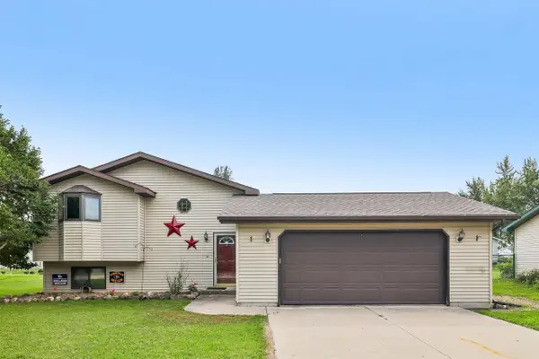305 W Lafollette Street, Pardeeville, WI 53954