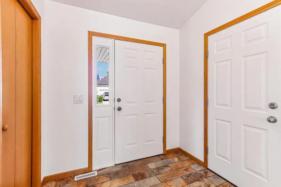 6905 Buckhorn Drive, Madison, WI 53718 - #2
