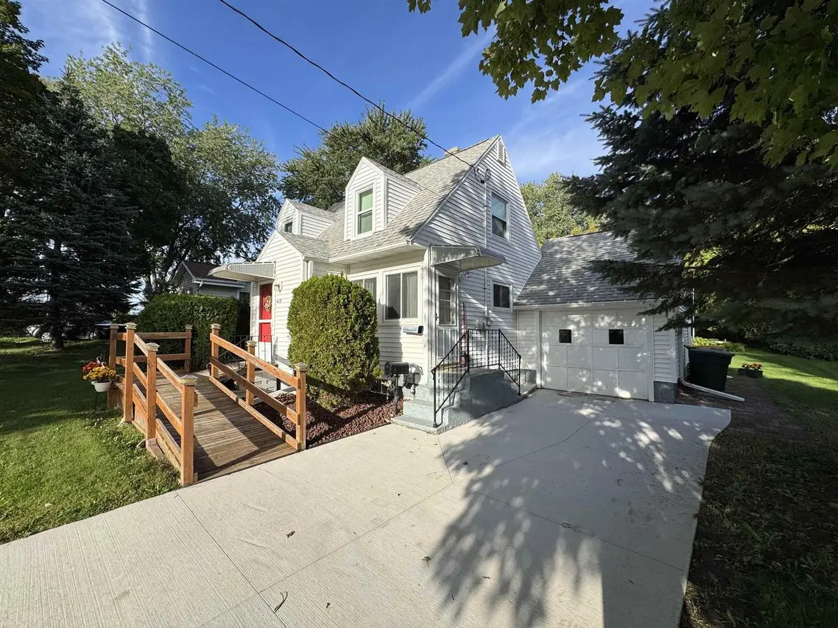 409 Stanton Street, Ripon, WI 54971 - #1
