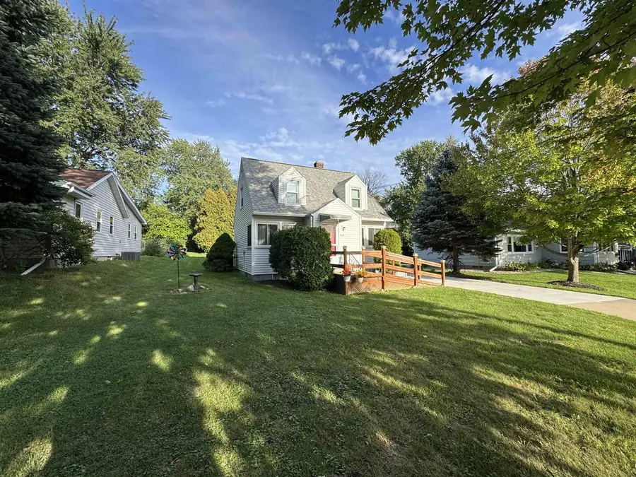 409 Stanton Street, Ripon, WI 54971 - #2
