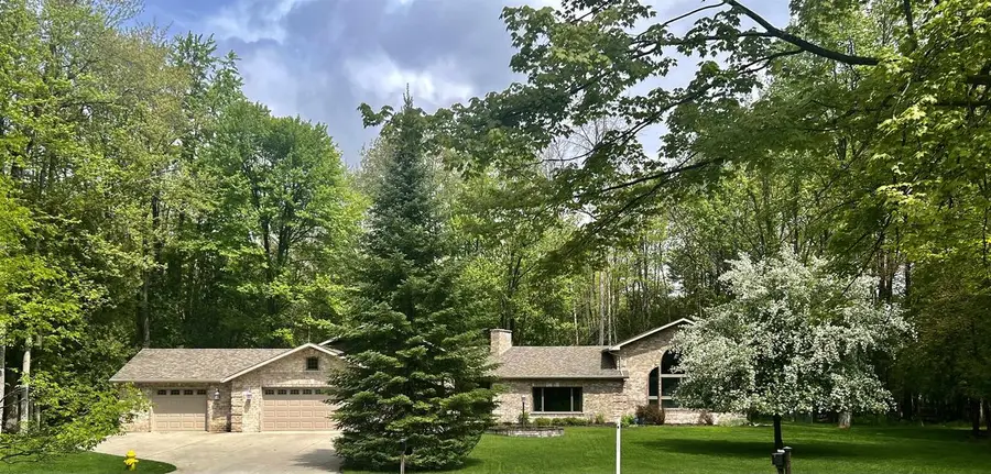 450 Marnie Lane, Peshtigo, WI 54157 - #2