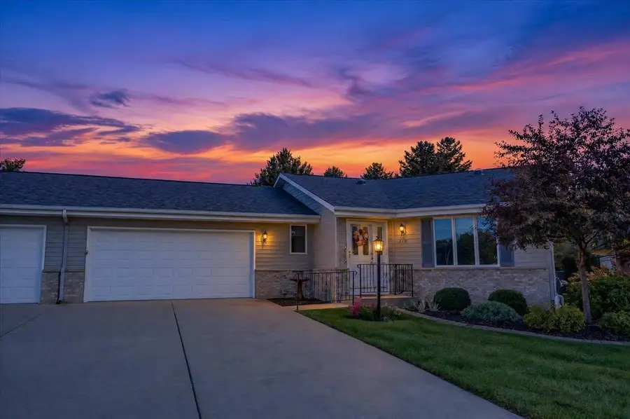212 W Meadows Drive #14, Edgerton, WI 53534 - #3