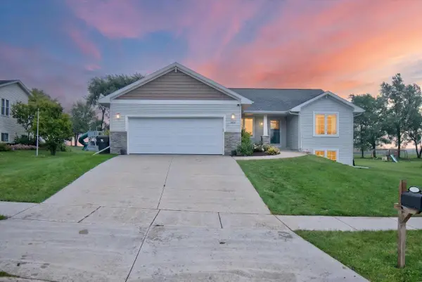 525 East Street, Clinton, WI 53525