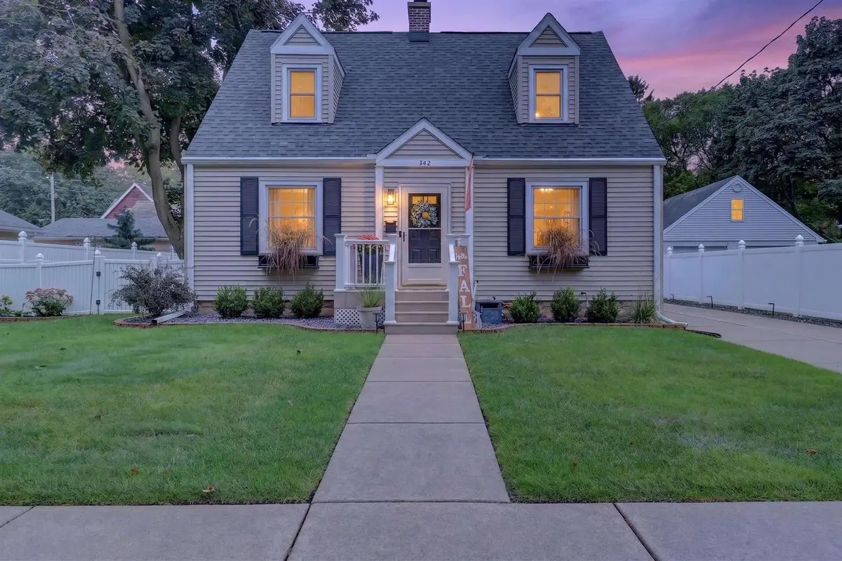 342 S Randall Avenue, Janesville, WI 53545 - #1