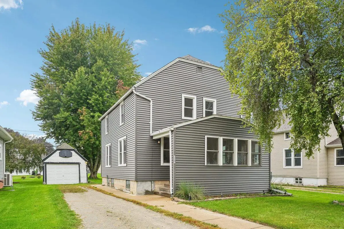 606 Cochrane Street, Waupun, WI 53963 - #1
