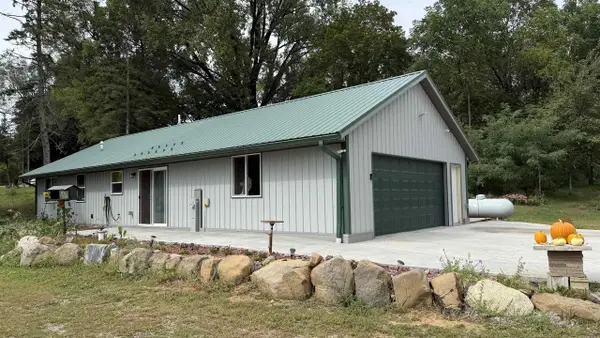 334 County Road A, Oxford, WI 53952