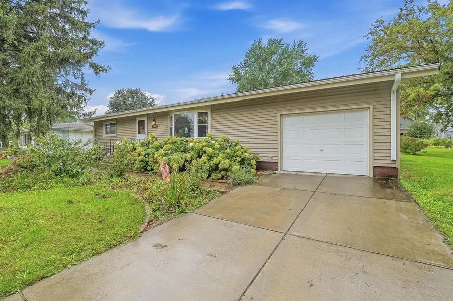 206 Sharp Avenue, Reeseville, WI 53379 - #2