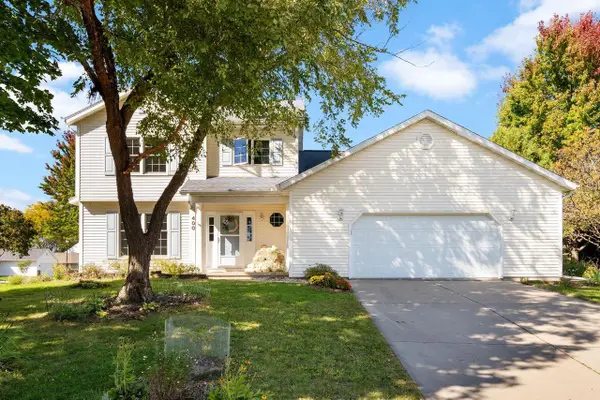 400 St Andrews Court, Waunakee, WI 53597