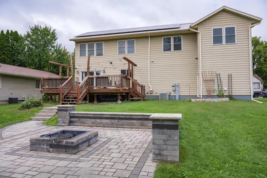 511 W Pearl Street, New Lisbon, WI 53950 - #2