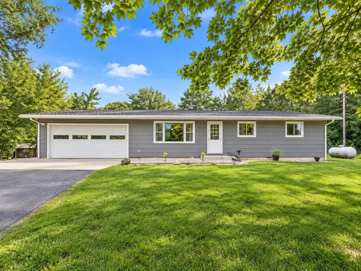 W10286 County Road O, Portage, WI 53901 - #1