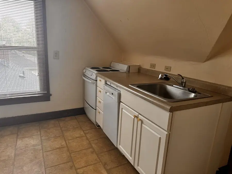 1013 Colby Street, Madison, WI 53715 - #2
