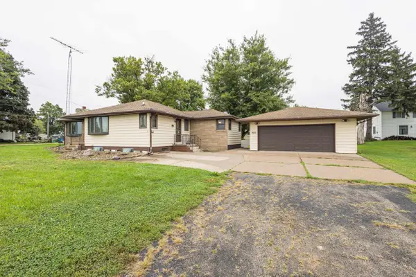 3610 N Percival Street, Hazel Green, WI 53811