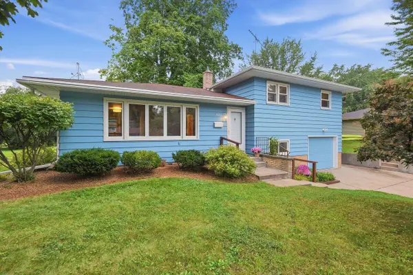 607 Hillcrest Drive, Oregon, WI 53575