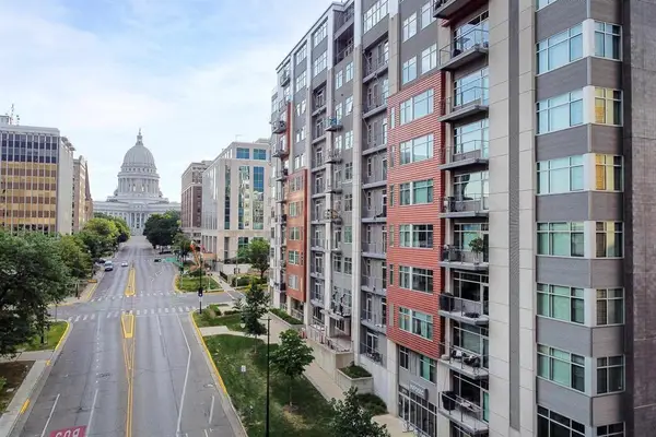 309 W Washington Avenue #104, Madison, WI 53703