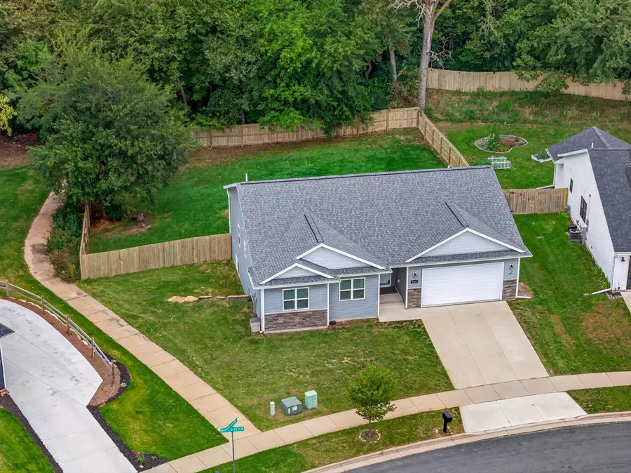 5002 Great Gray Drive, Madison, WI 53718 - #2