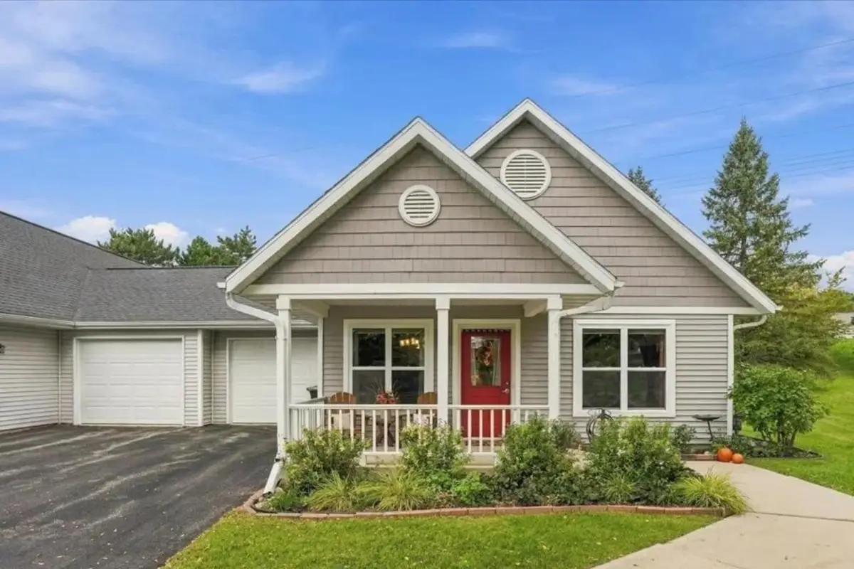 221 Larkspur Court, Sun Prairie, WI 53590 - #1