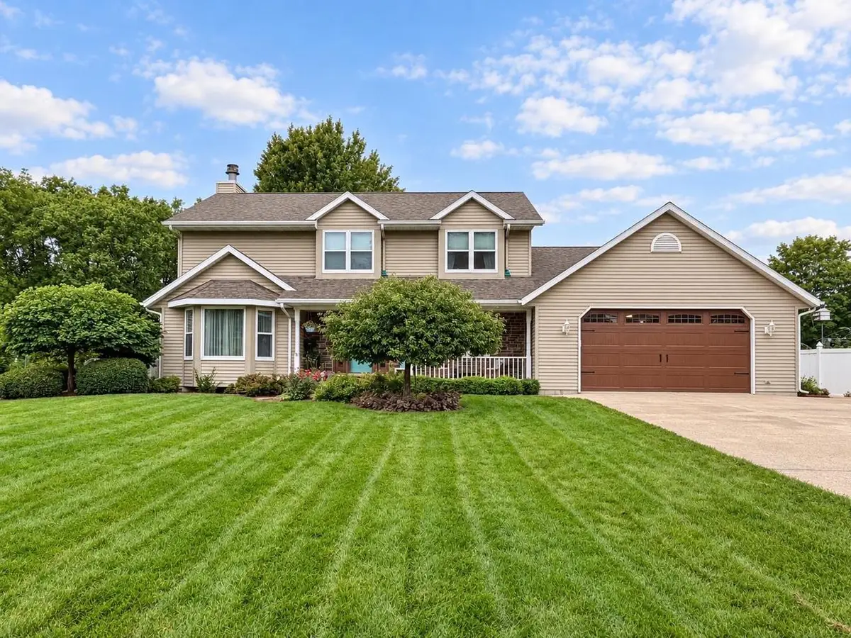 711 E Azalea Terrace, Beloit, WI 53511 - #1