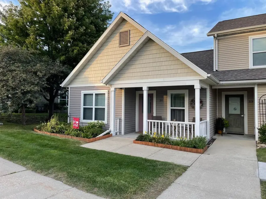 211 S Musket Ridge Drive #211, Sun Prairie, WI 53590 - #2