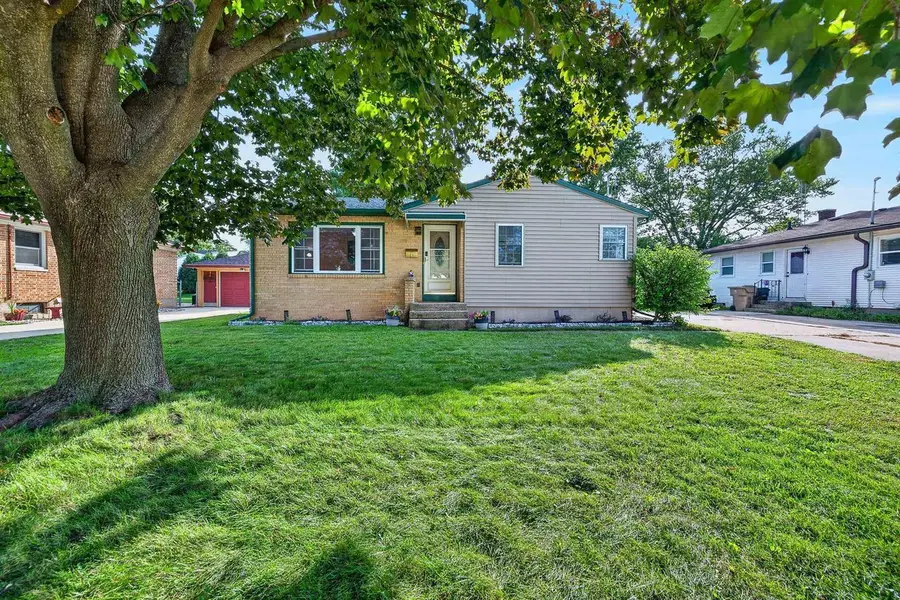 713 Powers Avenue, Madison, WI 53714 - #2