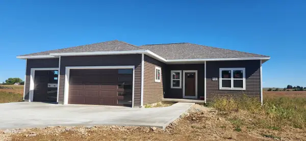 981 Bell Circle, Arlington, WI 53911