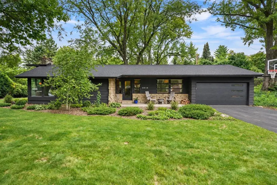 5010 Tomahawk Trail, Madison, WI 53705 - #2