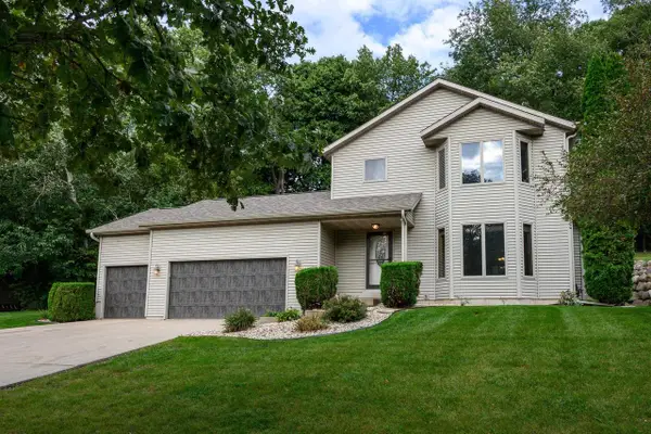 213 Yarrow Hill Drive, Cottage Grove, WI 53527