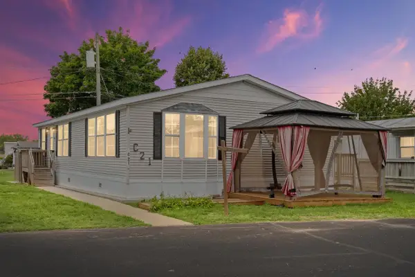 1025 S Oak Avenue #C21, Onalaska, WI 54650