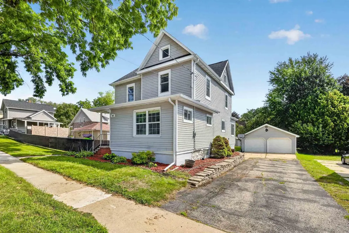 407 S Lincoln Avenue, Beaver Dam, WI 53916 - #1