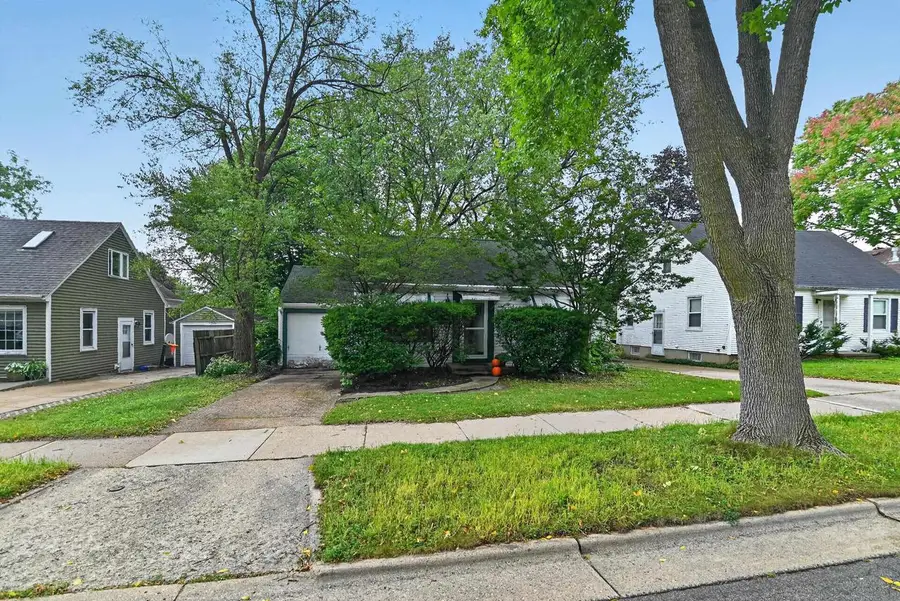 4125 Winnemac Avenue, Madison, WI 53711 - #2