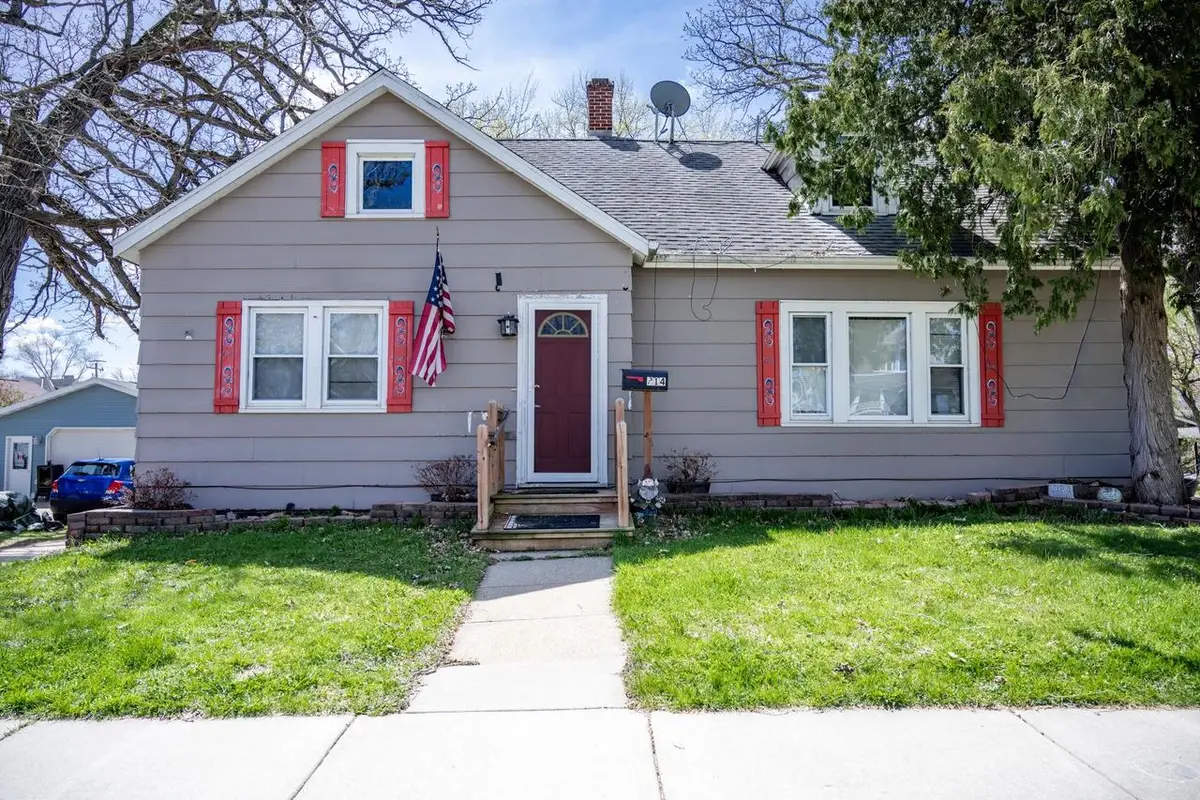 314 W State Street, Mauston, WI 53948 - #1