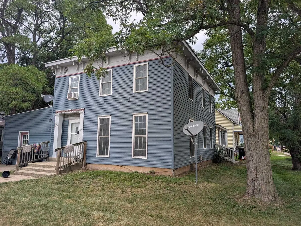 303 St Lawrence Avenue, Beloit, WI 53511 - #1
