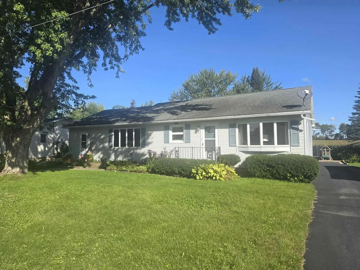 207 Waupun Street, Friesland, WI 53935 - #1